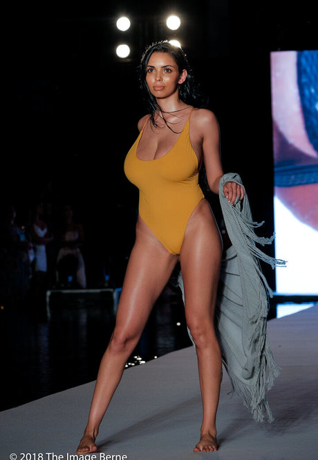 Tara Yazdi onlyfans nudes porn