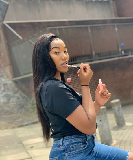 thecleopatraway onlyfans public photos