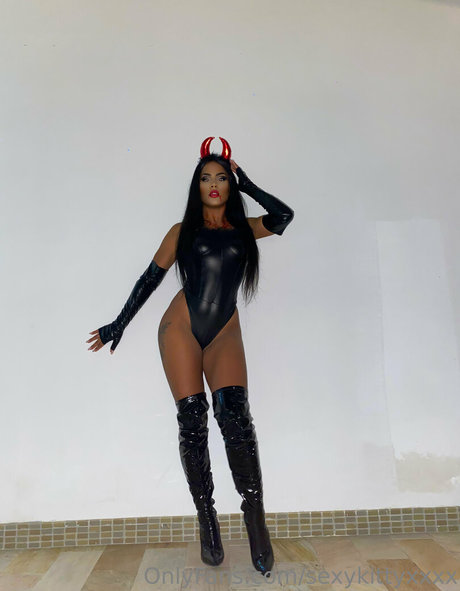sexykittyxxxx onlyfans naked