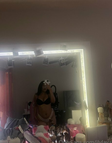 wholelottalaya onlyfans porn leaked