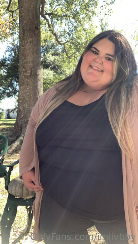 imlivbby onlyfans pics