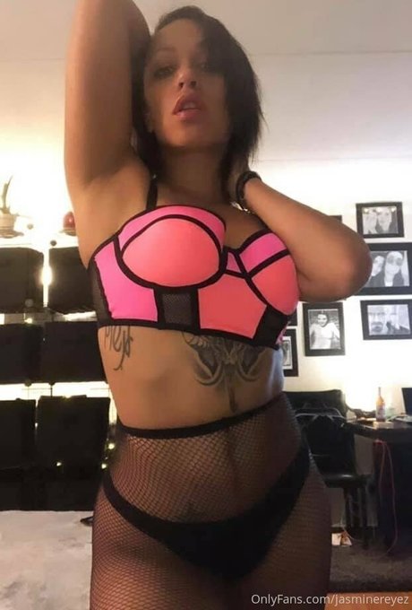 jasminereyez onlyfans pic