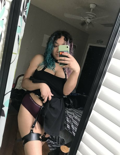 itselliemay onlyfans posts