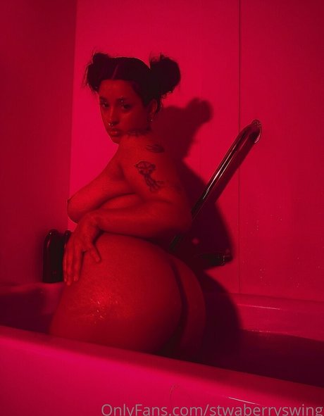 Stwaberryswing nudes onlyfans