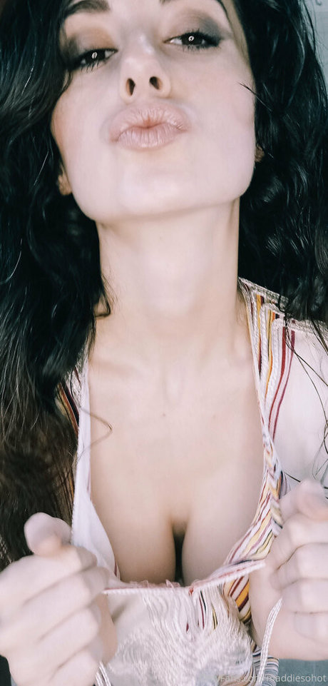 maddiesohot onlyfans model photo