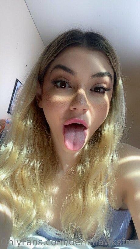 demihawksfree onlyfans pics