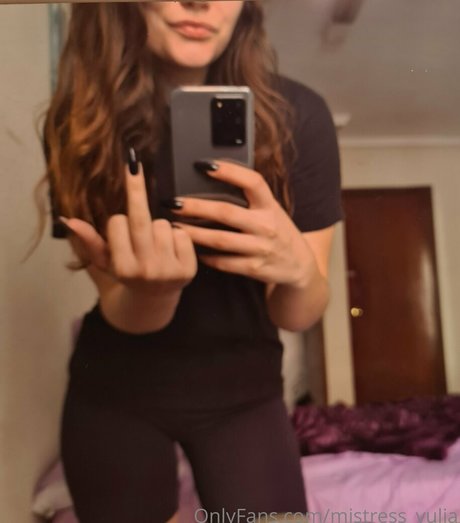 findomylia leaked onlyfans photos