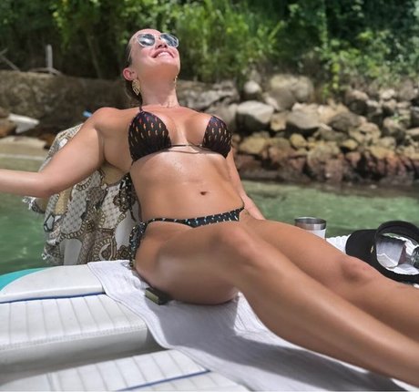 Ana De Biase onlyfans de