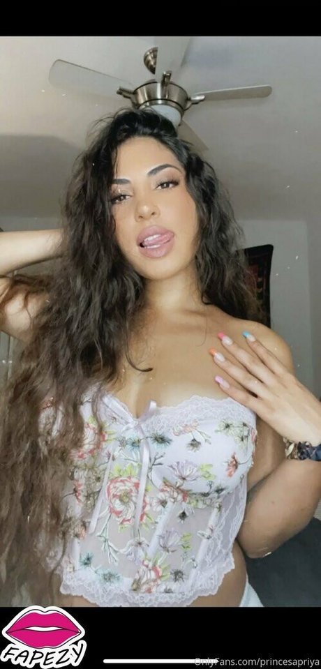 Venezuelan onlyfans model photo