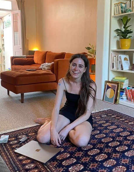 Dodie Clark naked onlyfans