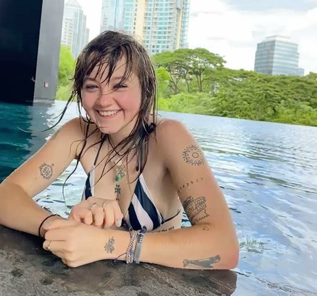 _femalien onlyfans sex leaked