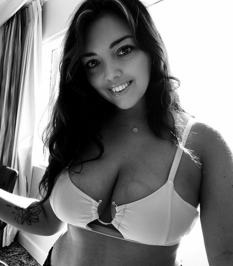 Vanessa Ray free onlyfans