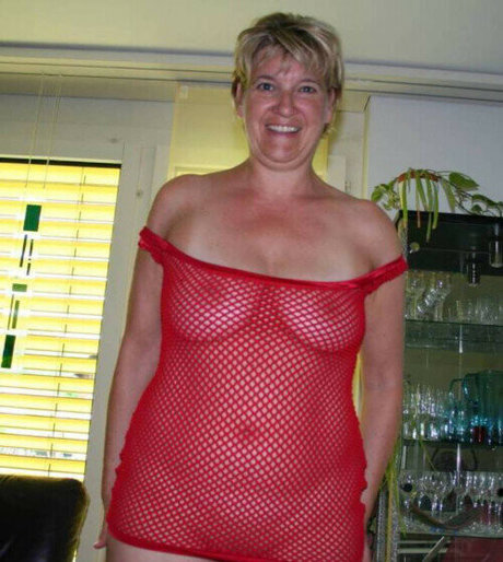 Nipple Alert nude onlyfans leaks