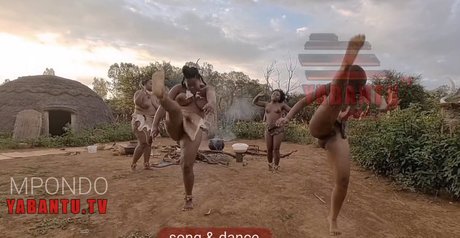 Julia Dlamini nude leak onlyfans