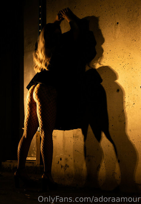 adoraamour onlyfans leaj