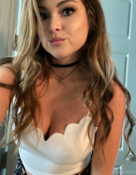 ariellxoxoxo onlyfans images