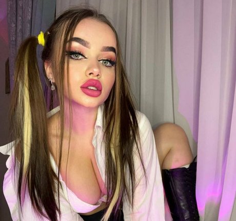 tiana crystal onlyfans