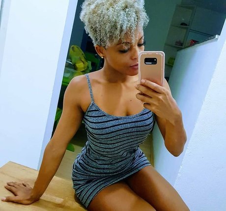 Sayoh Dos Santos onlyfans nudes leaks