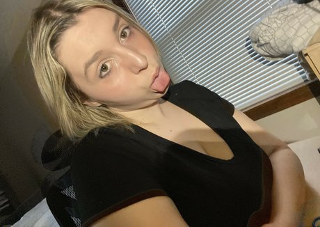 baddiealexaaa onlyfans nudes leaked