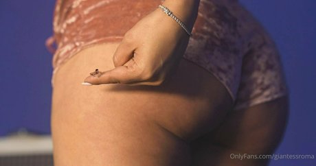 giantessroma onlyfans leaks nude
