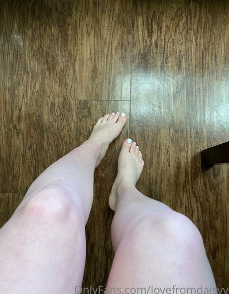 lovefromdaisyy only fans content