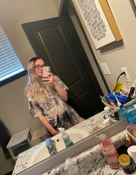 lovefromdaisyy onlyfans leak xxx