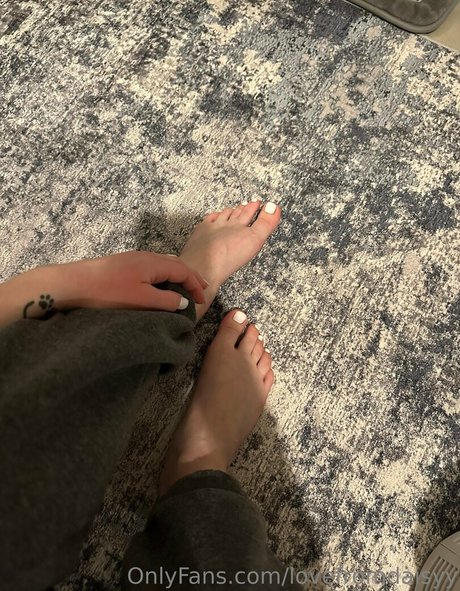 lovefromdaisyy onlyfans pics