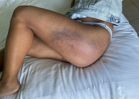 amorixx22 onlyfans content