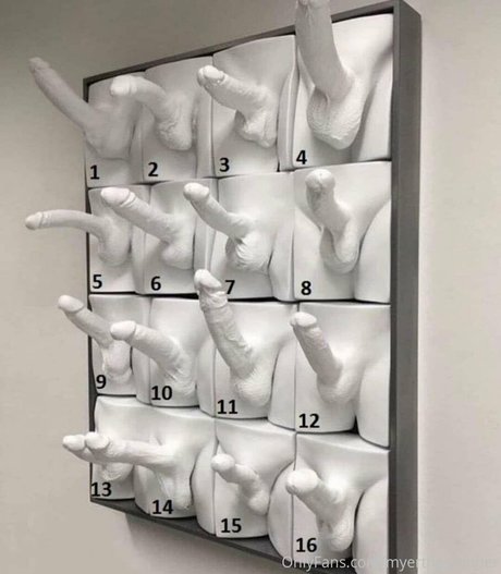 myerthestripper only fans pics