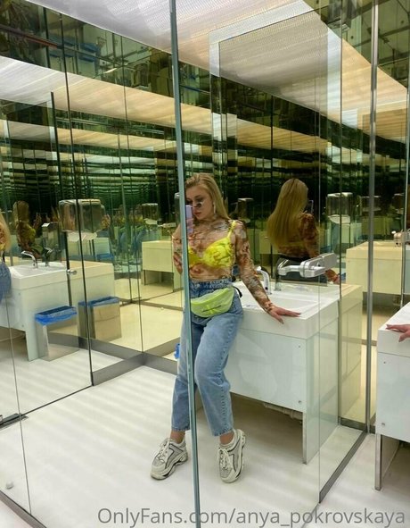 anya pokrovskaya porn onlyfans leak