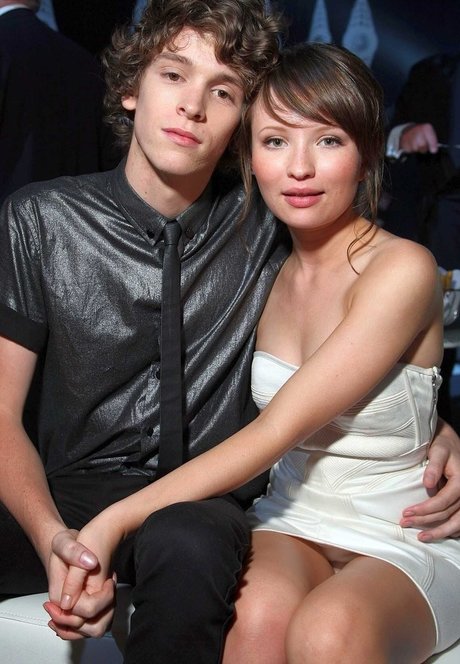 Emily Browning onlyfans porn