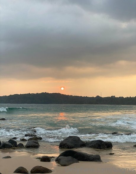 Aagrus naked only fans