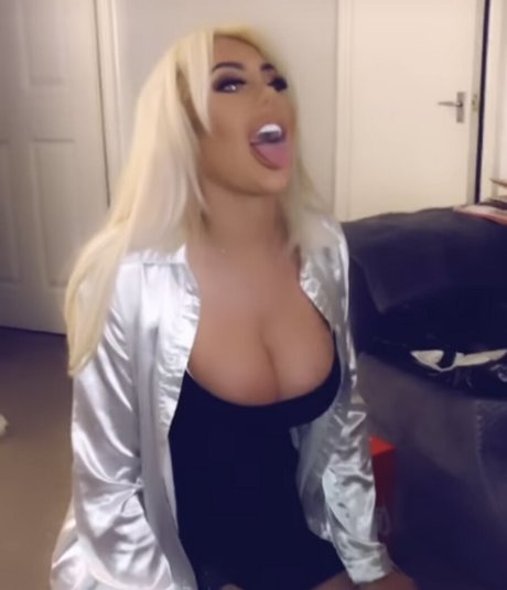 Chloe Ferry joi onlyfans