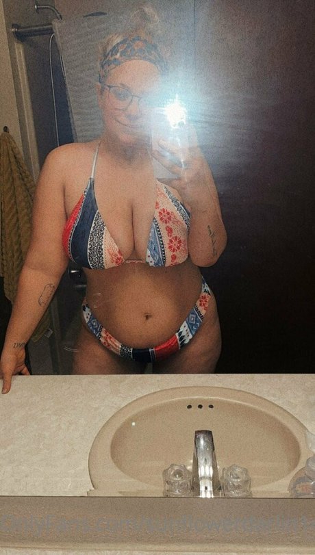 sunflowerdarlin14 only fans pic