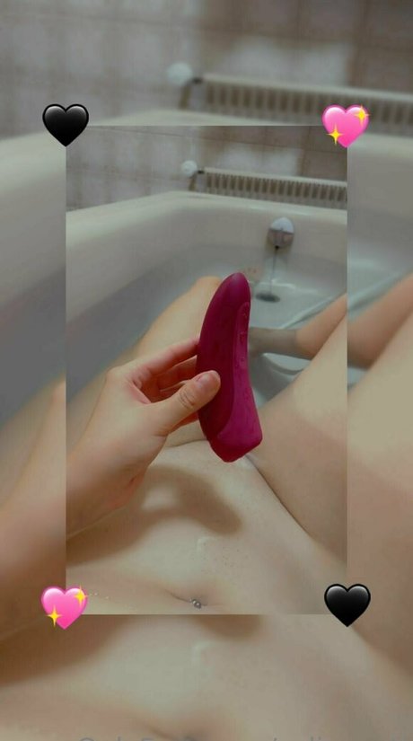 selinacuti onlyfans pics