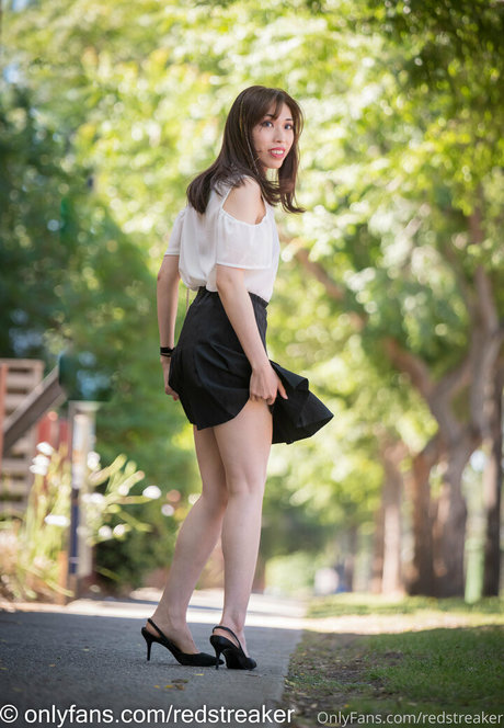 redstreaker onlyfans model