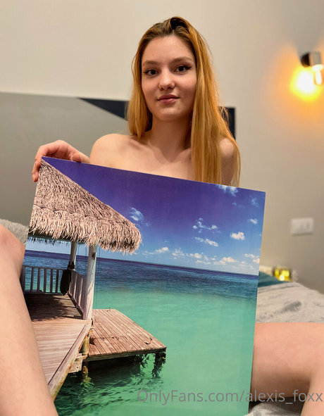 alexisfoxxie onlyfans leak fuck