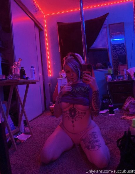 succubusitt nude onlyfans pics