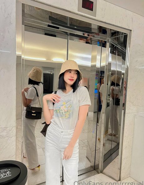 ragisan onlyfans striptease