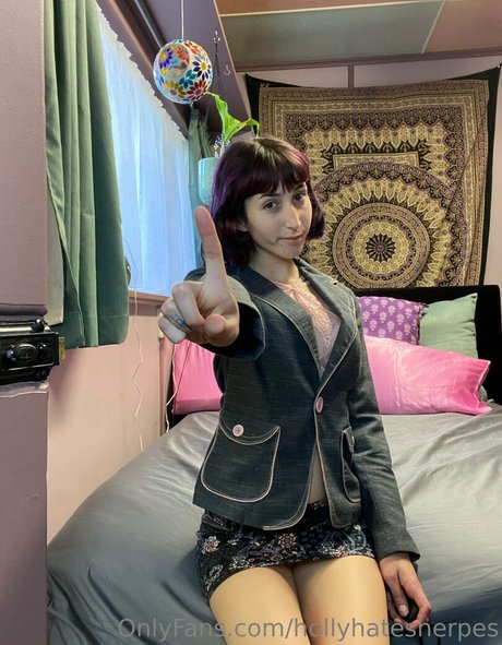 hollyhatesherpes onlyfans naked leaked