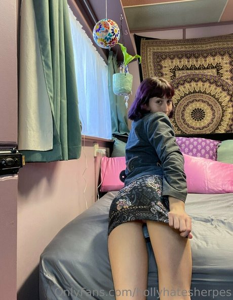 hollyhatesherpes onlyfans archive