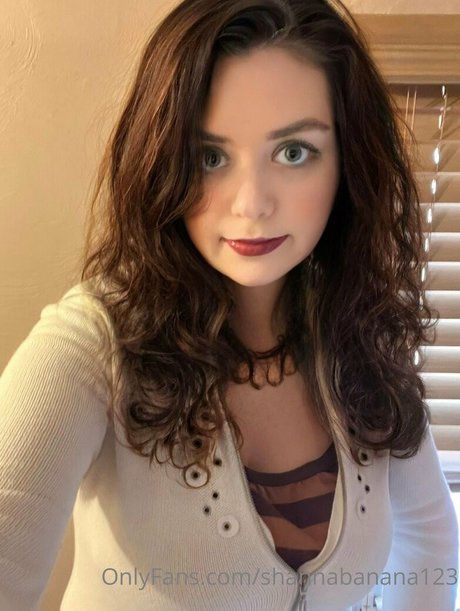 shannabanana123 nude only fans leaks