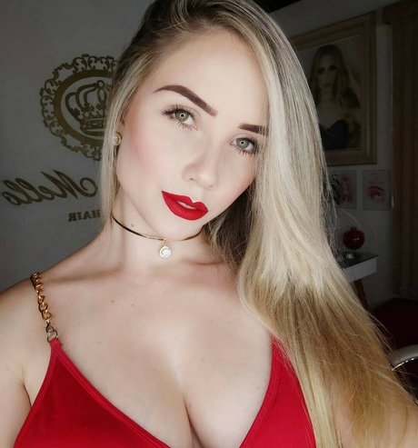 Marcelly Mello feet onlyfans