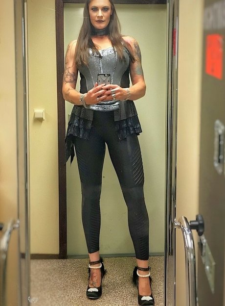 Floor Jansen onlyfans leaked naked