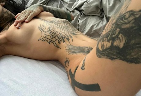 Stephanie Raszolkov onlyfans nudes