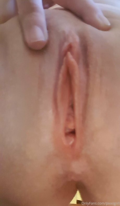 pixxigrrl onlyfans creator