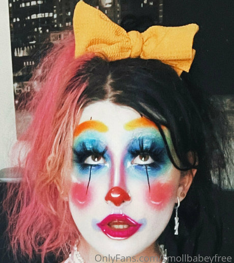 smollbabeyfree onlyfans images