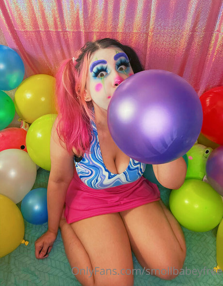 smollbabeyfree nudes only fans