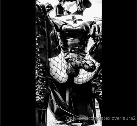 latexloverlaura2 onlyfans leaks xxx