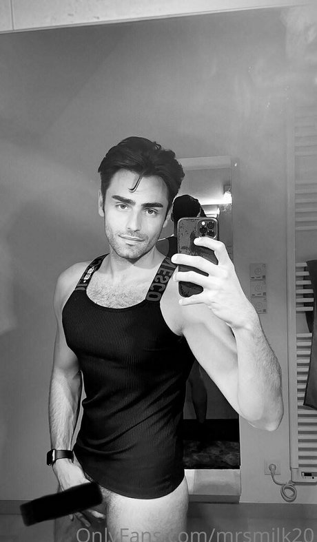 mrsmilk20 onlyfans nude leaked